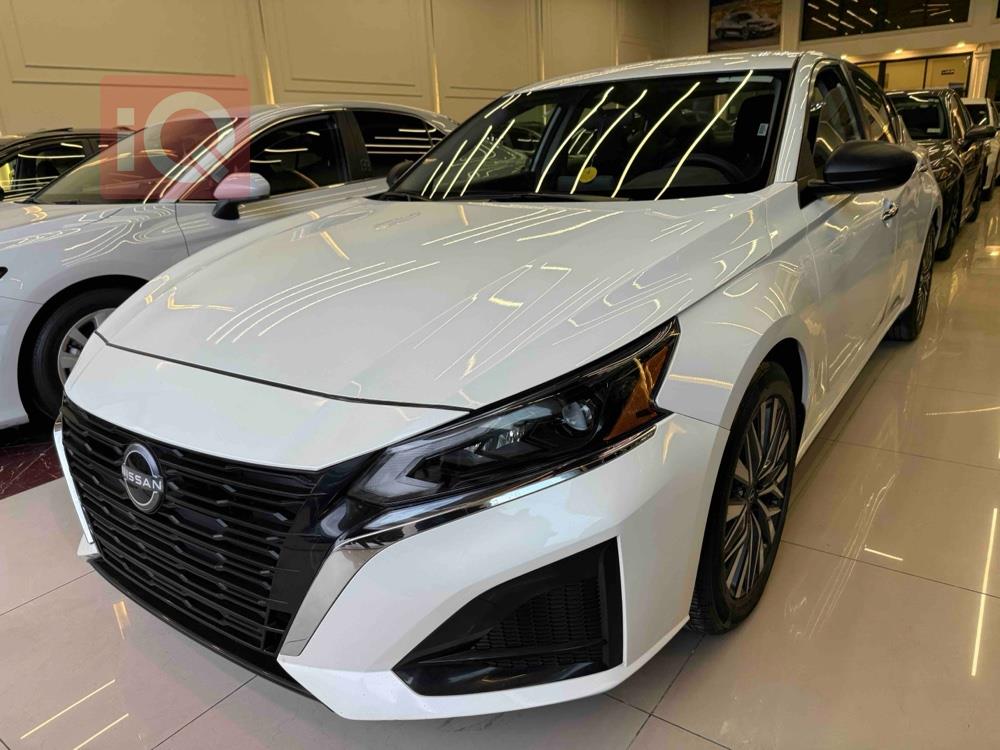 نیسان ئەلتیما